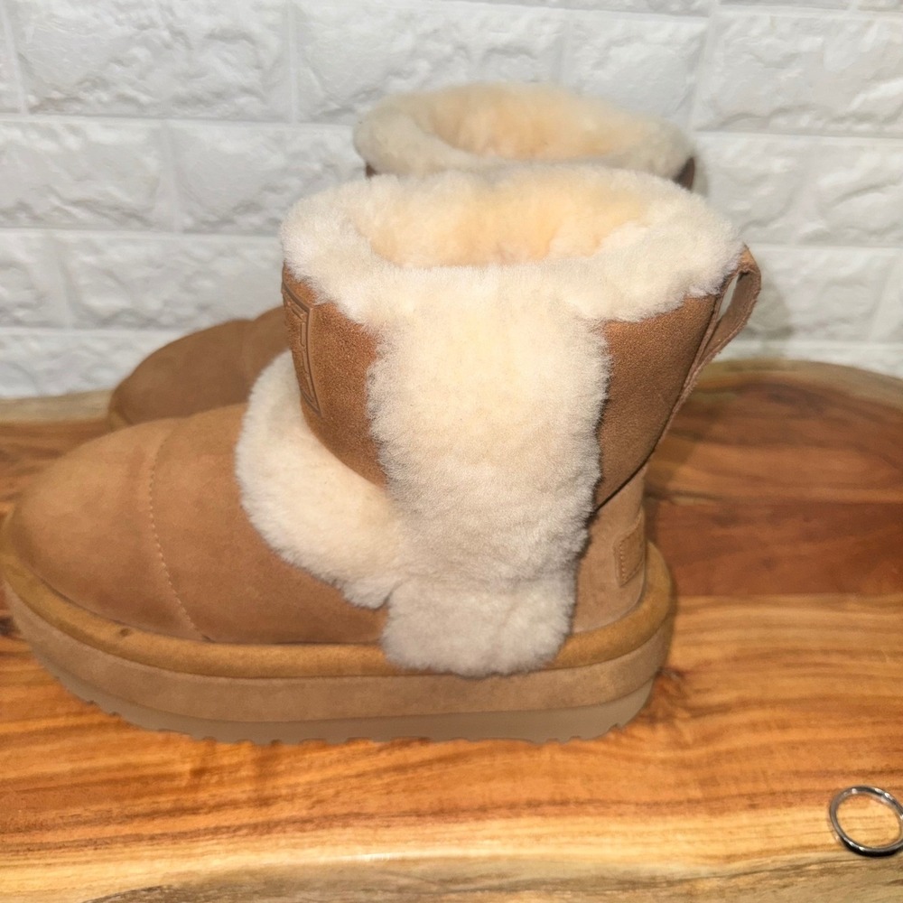 UGG Classic Ultra Mini Platform Chestnut Suede Boots 1144046‎ Womens Size 7 - Picture 5 of 7
